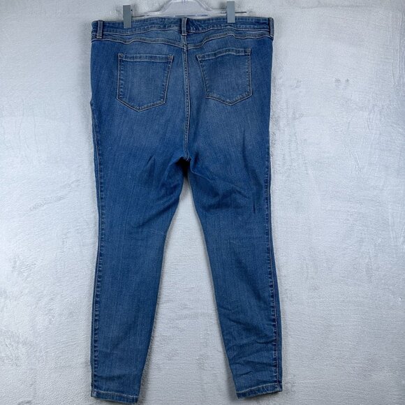 Torrid Women's Super Skinny Jeans Feel The Fit Super Soft Mid Fit Blue Size 16 - Picture 2 of 11
